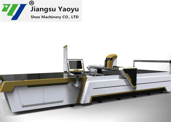 Durable Full Automatic Computer Cutting Machine For Garment Leather Carving